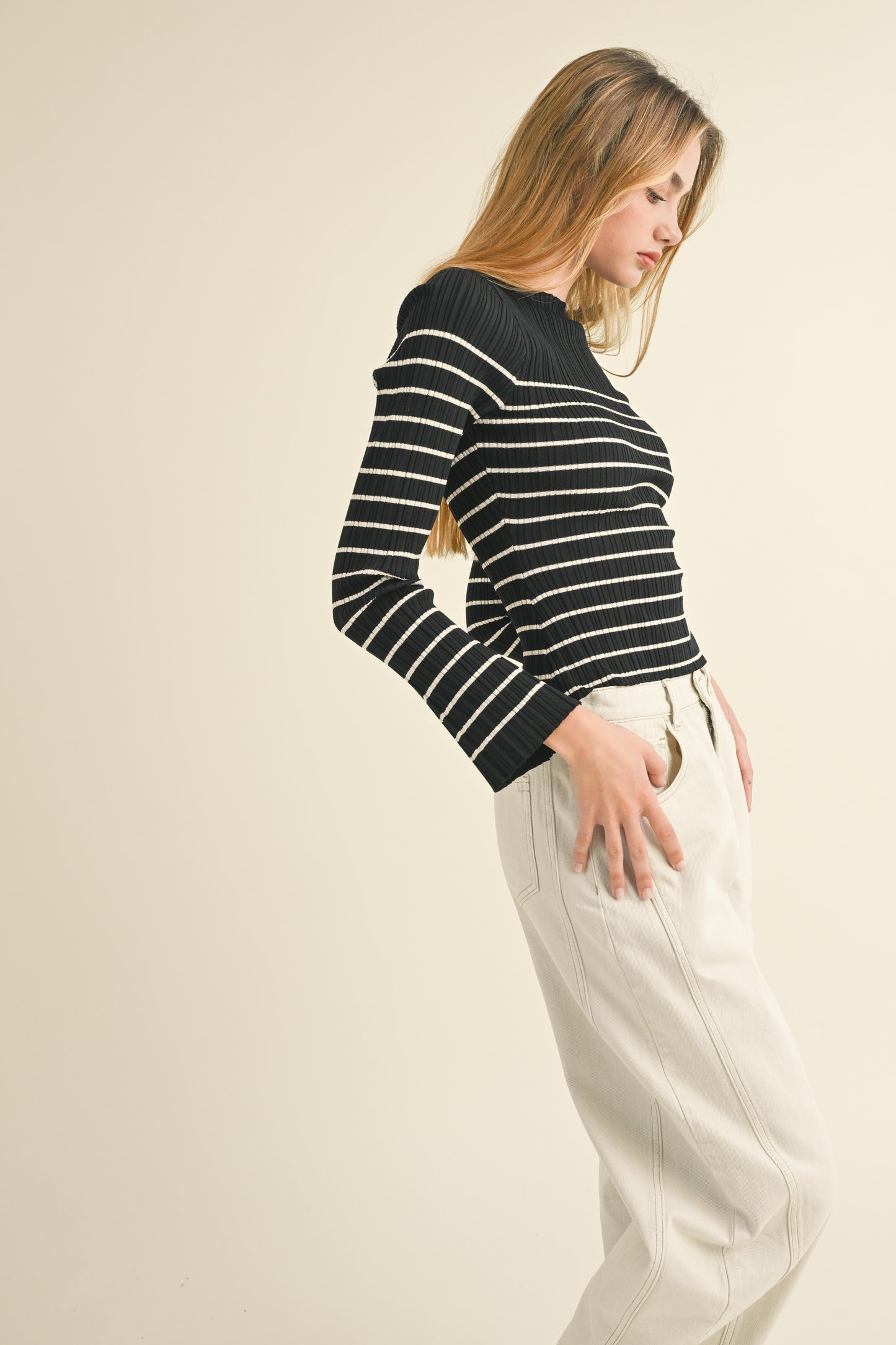 Long Sleeve Stripe Pattern Ribbed Knitted Top (8122691748048)
