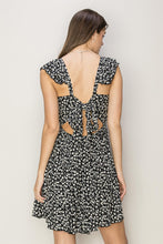 Load image into Gallery viewer, Floral Print Mini Dress (8028537553104)
