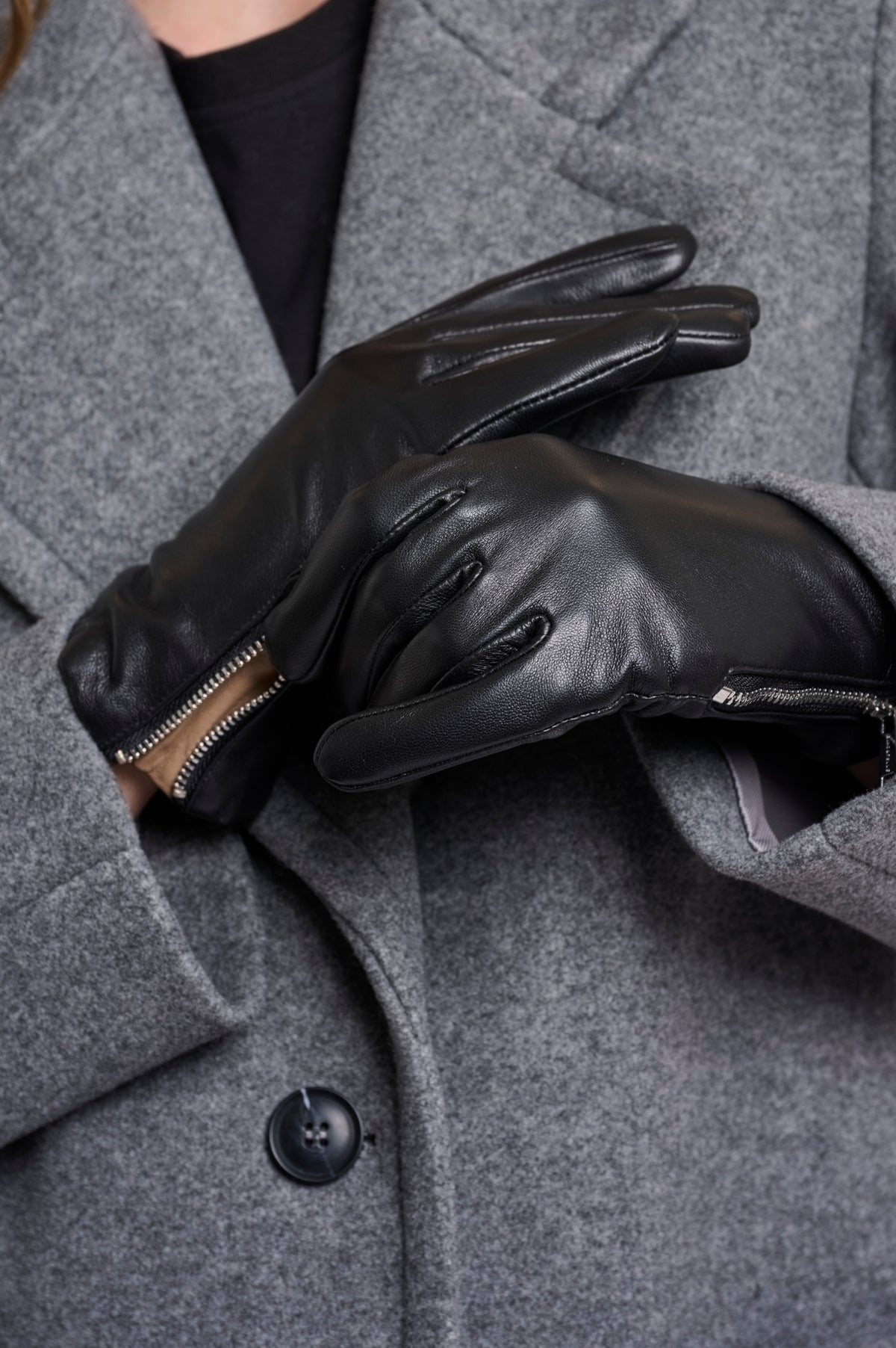 Giske Leather Gloves With Zipper