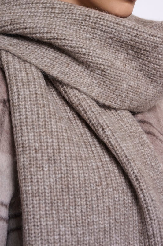Nuria Scarf