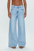 Load image into Gallery viewer, Jadyn Low Slung Jeans (8046307115216)
