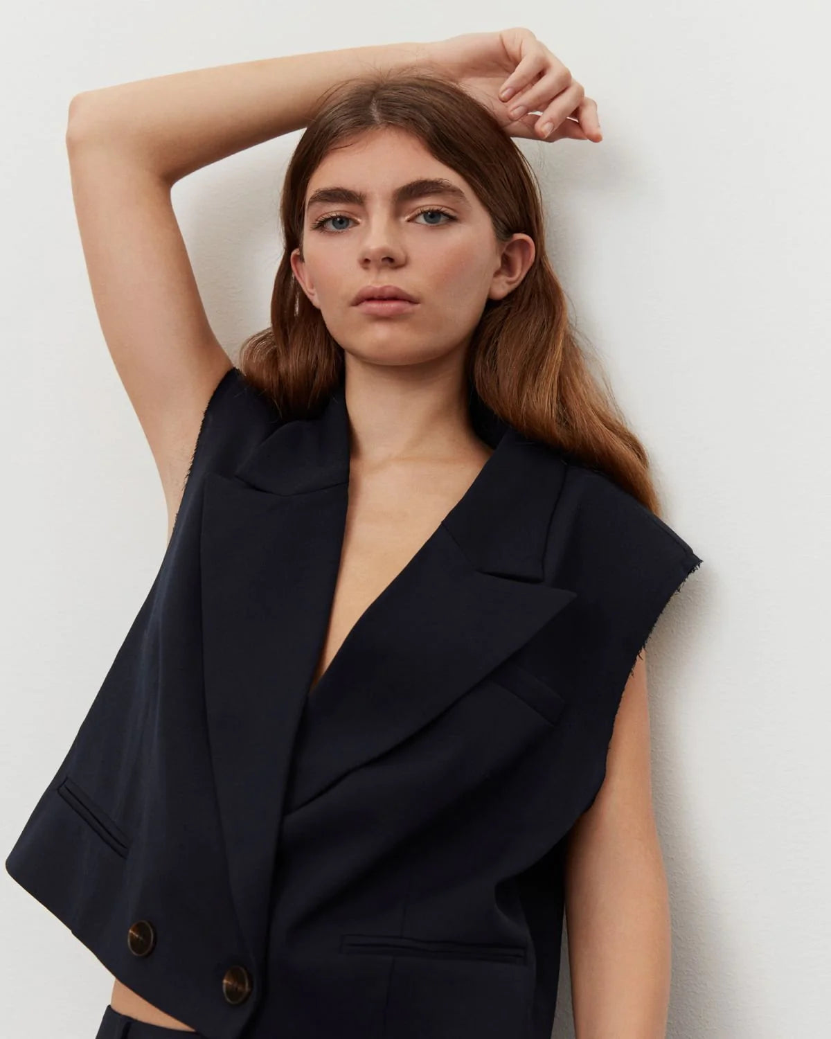 Vest (7990431154384)