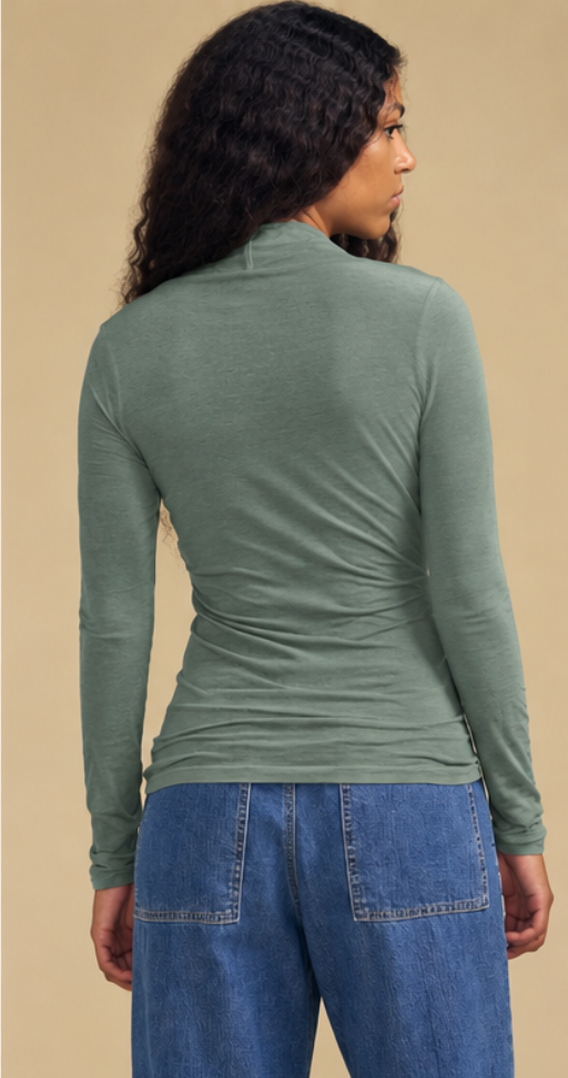 Gauzy Whisper Classics Top
