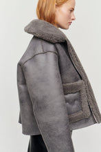 Load image into Gallery viewer, Vera Shearling Coat (7941129273552)
