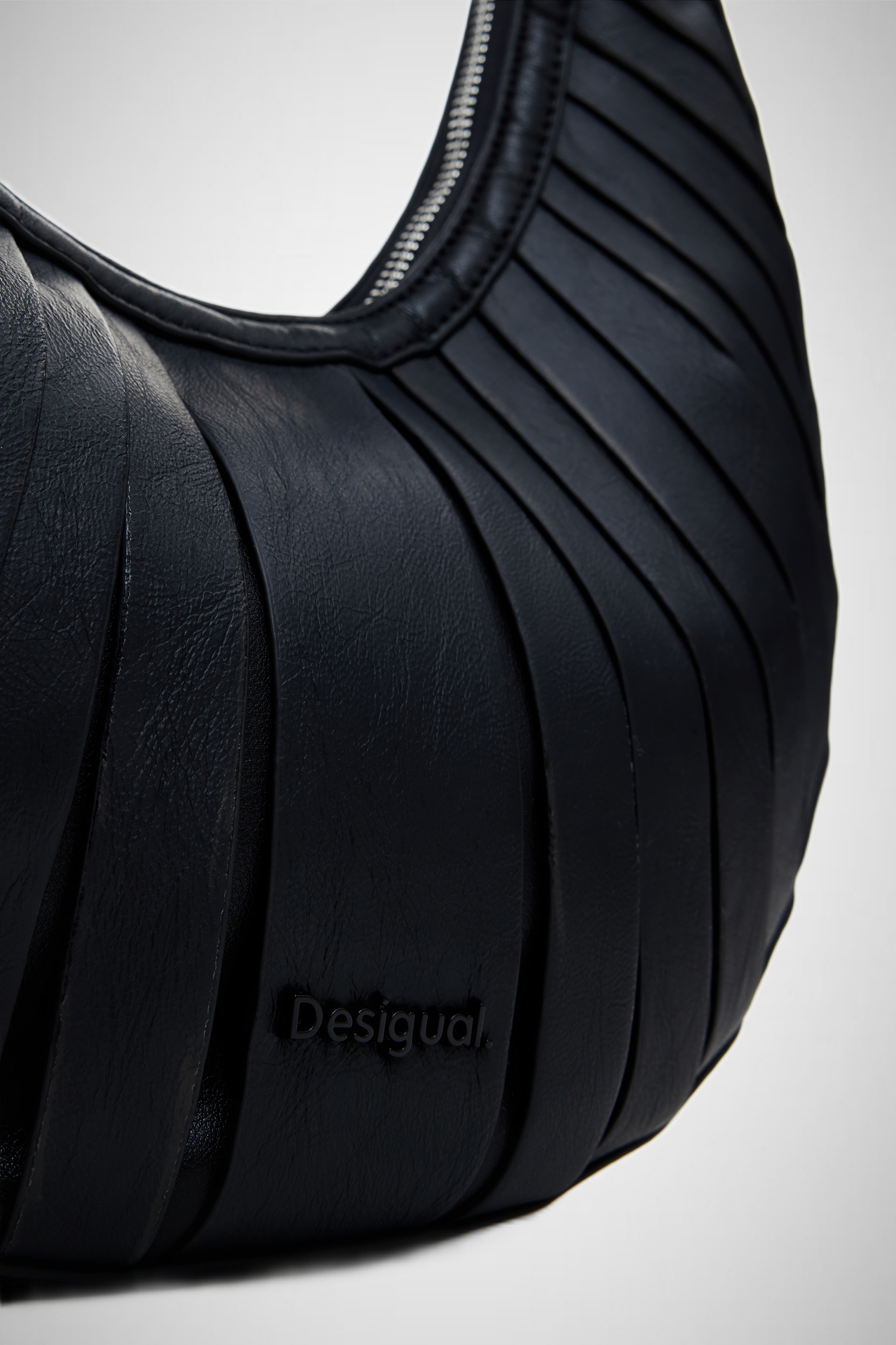 Medium Panel Bag (8254680072400)