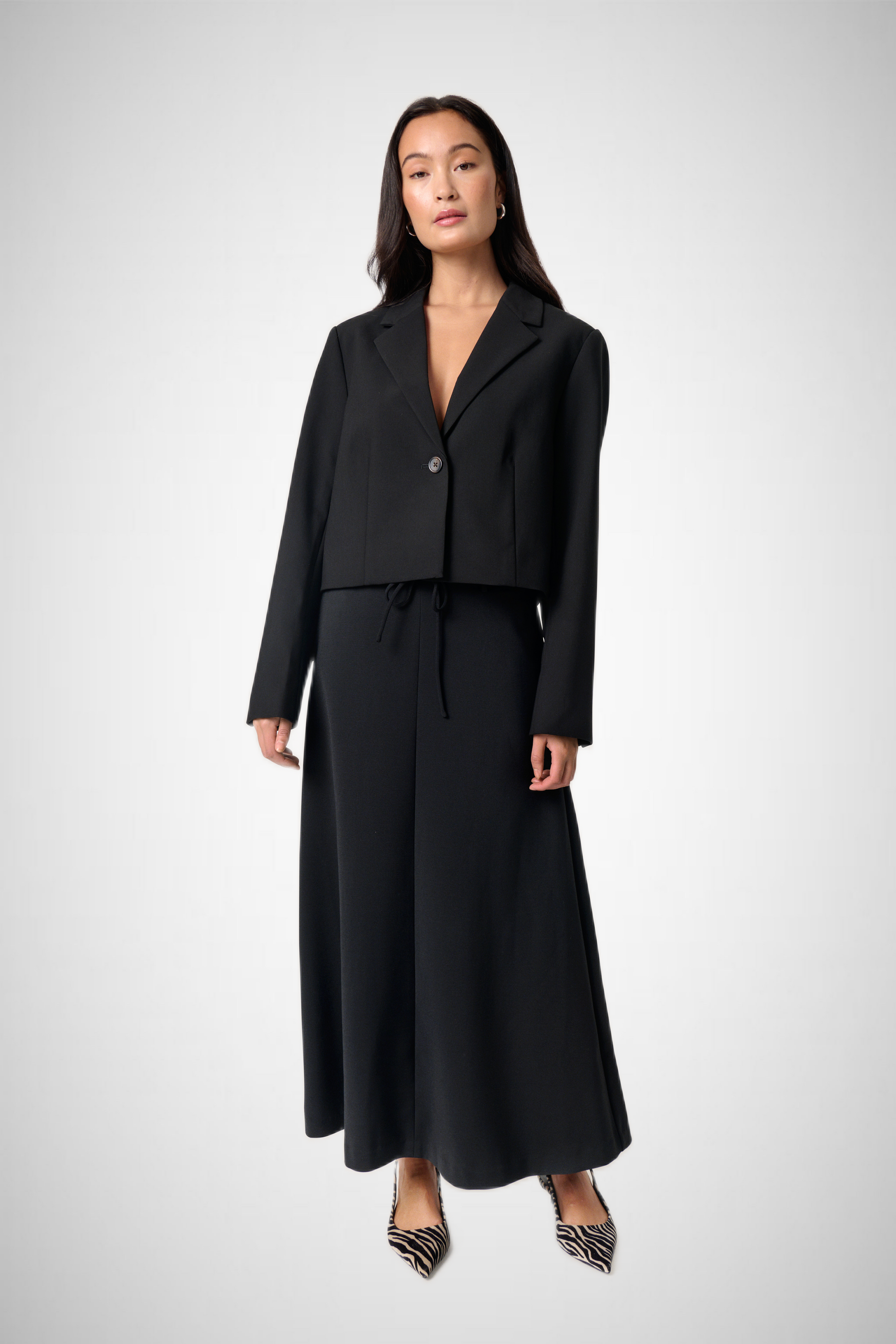 Corinne Cropped Blazer (8258950103248)