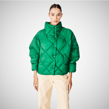 Load image into Gallery viewer, Quilted Jacket (7928656789712)
