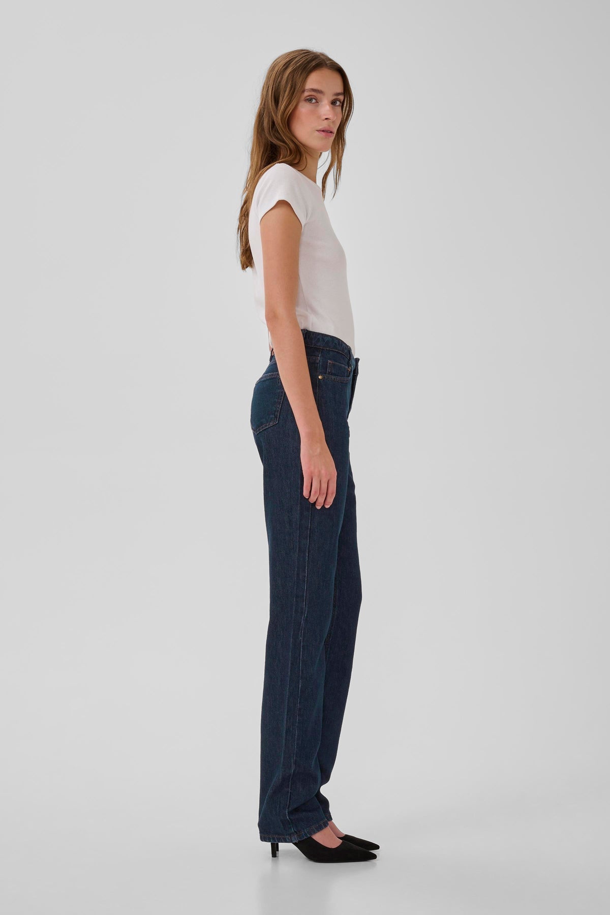 Le Isa Taille Haute Droite