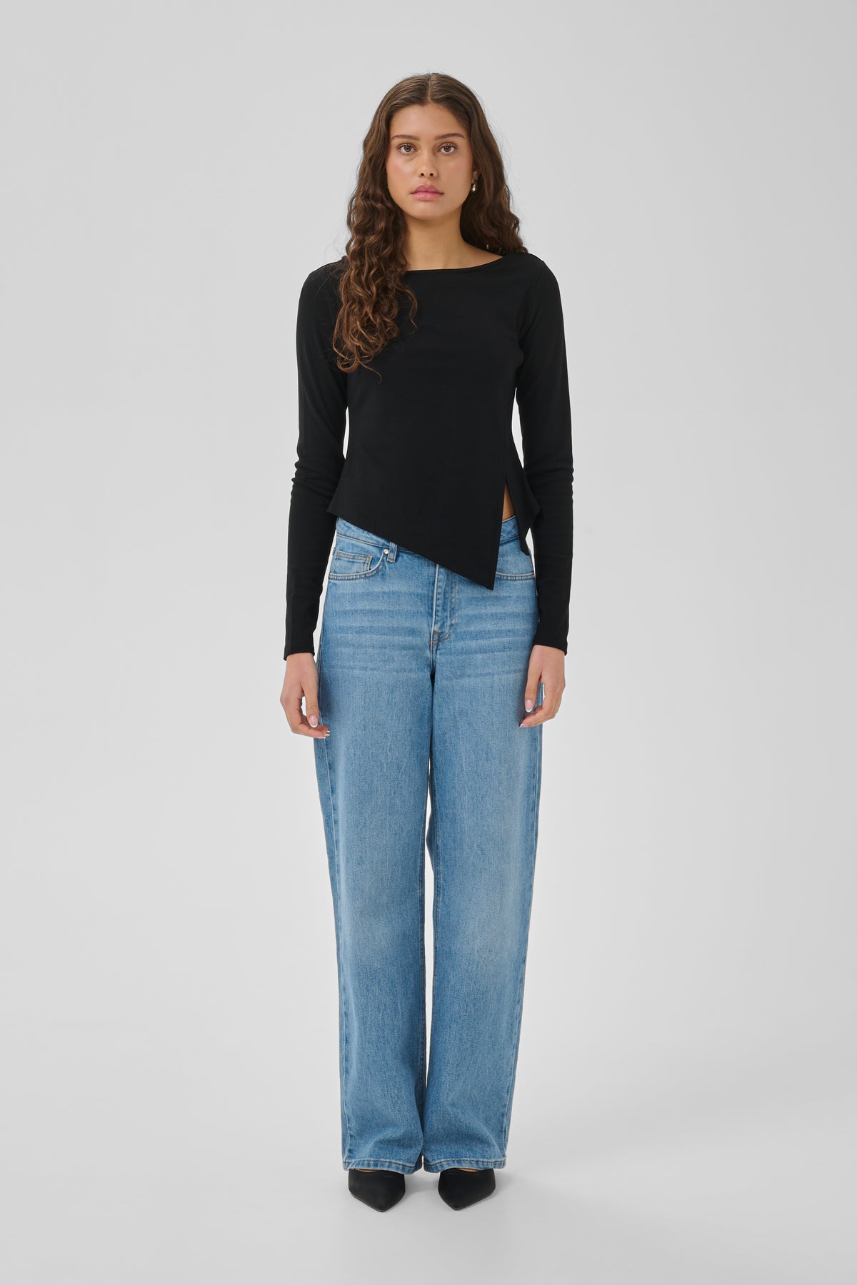 Nupti Asymmetric Blouse
