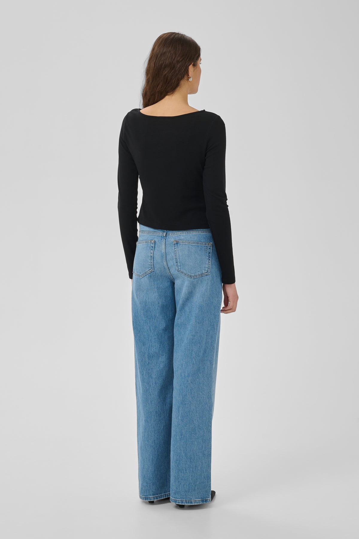 Nupti Asymmetric Blouse