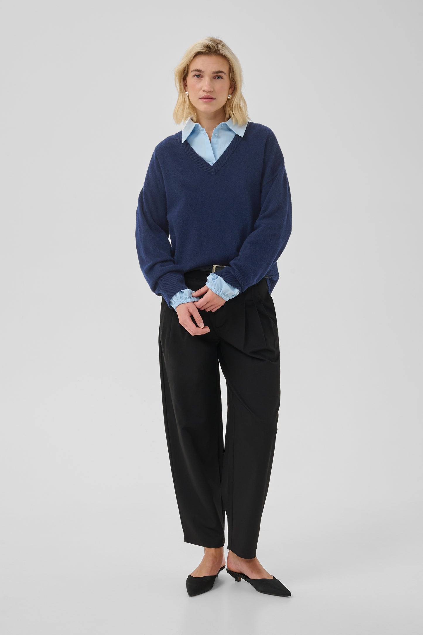 Jola V-Neck Knit Pullover
