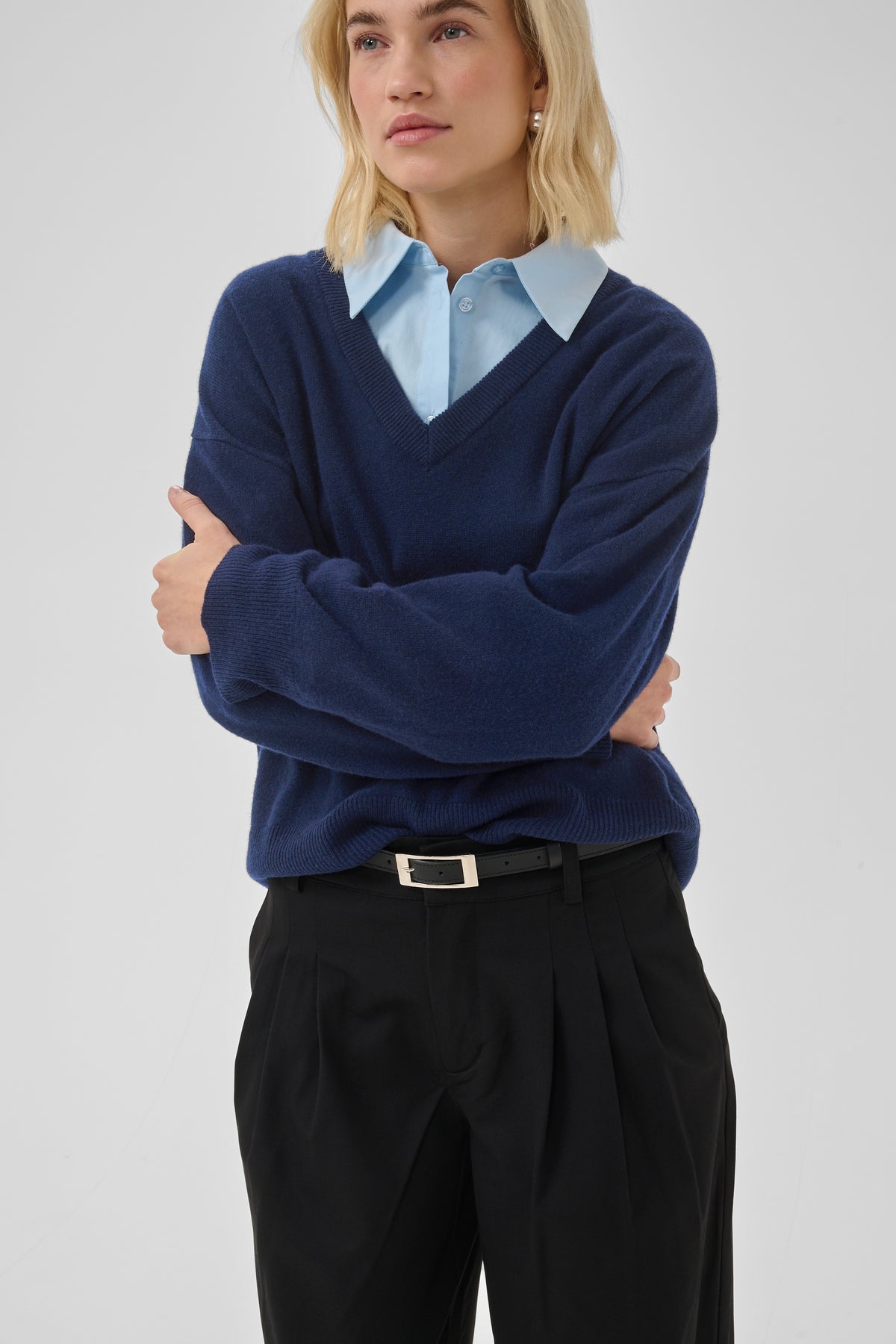 Jola V-Neck Knit Pullover