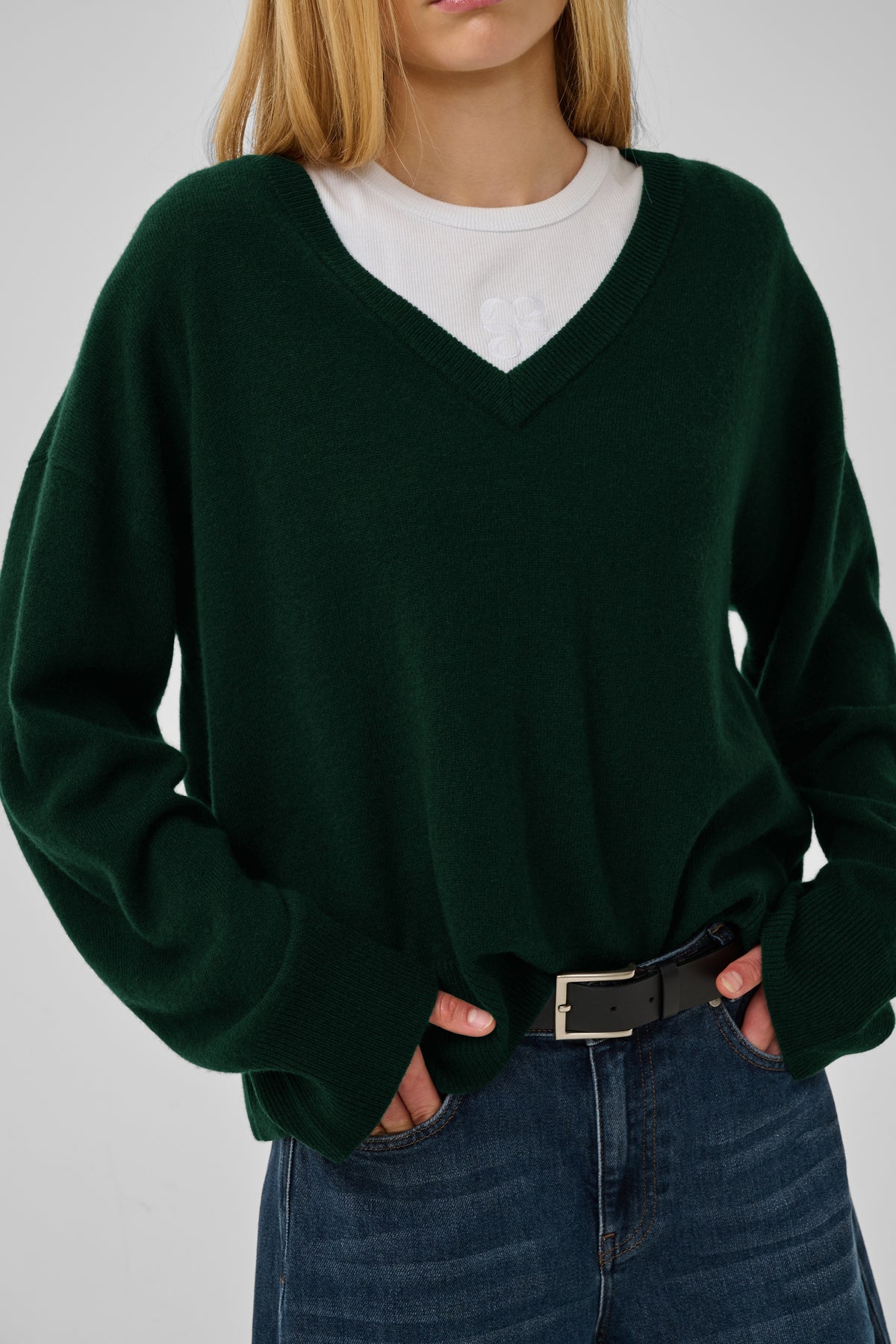 Jola V-Neck Knit Pullover