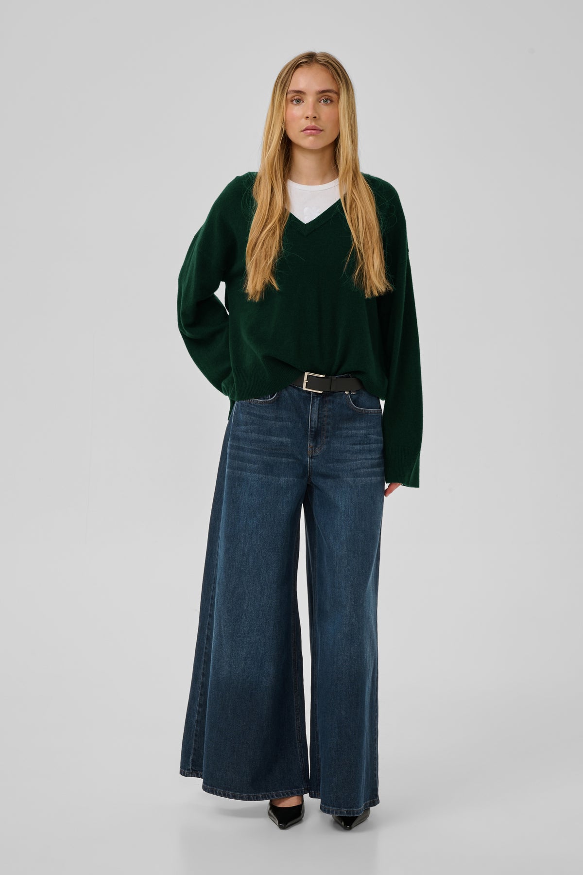 Jola V-Neck Knit Pullover