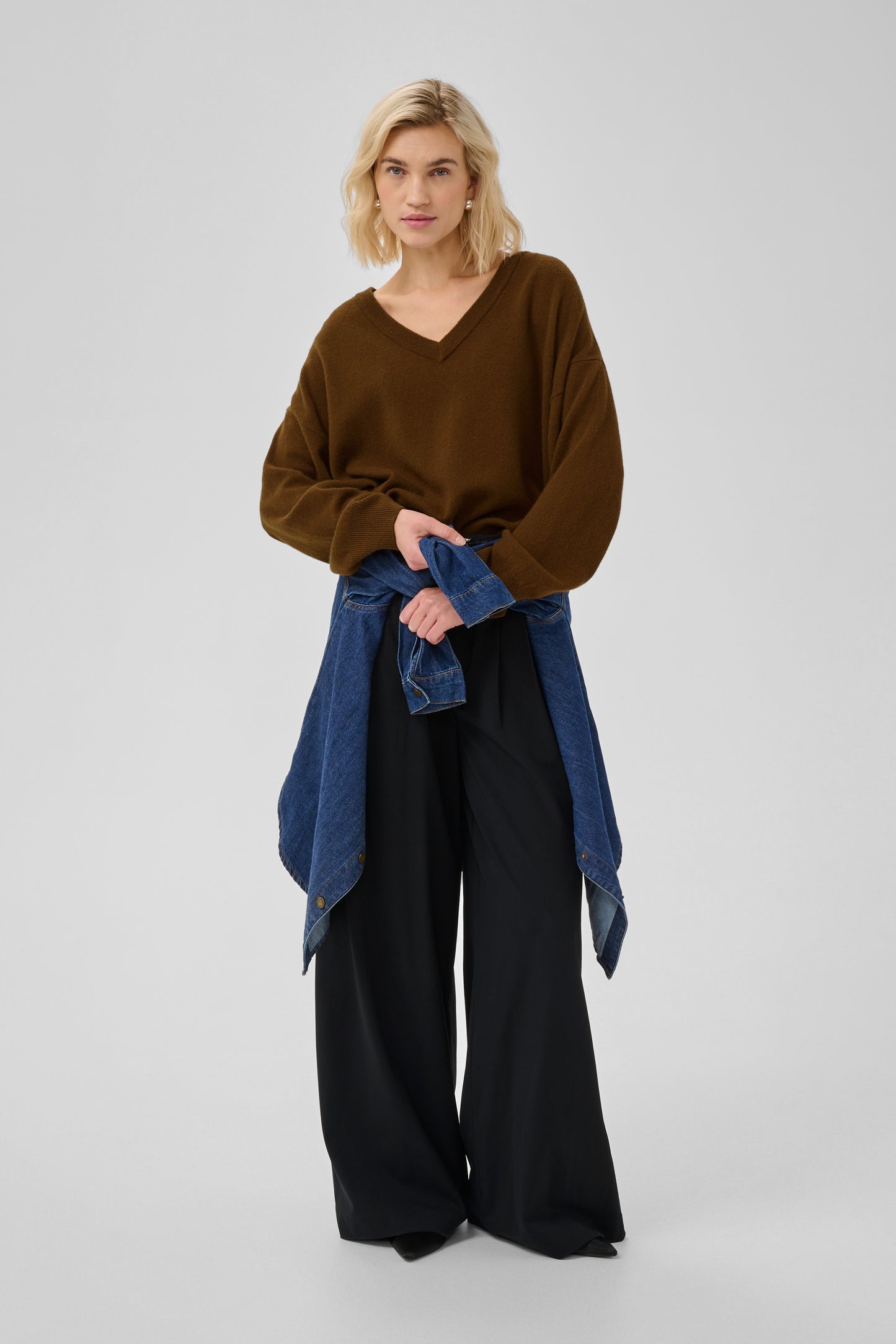 Jola V-Neck Knit Pullover