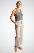 Charger l&#39;image dans la galerie, Mona Sweater Tank (8254244946128)
