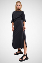 Load image into Gallery viewer, Jersey Dress With Belt (8255629492432)
