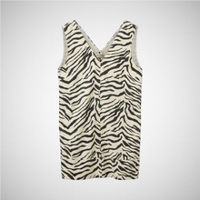Load image into Gallery viewer, V-Neck Shift Dress (8257186267344)
