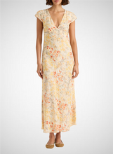 Load image into Gallery viewer, Esson Midi Dress (8259709829328)
