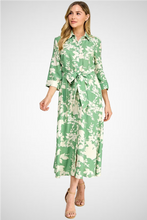 Charger l&#39;image dans la galerie, Floral Printed Shirt Dress (8259956703440)
