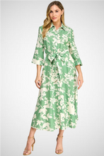 Charger l&#39;image dans la galerie, Floral Printed Shirt Dress (8259956703440)
