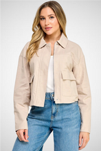 Load image into Gallery viewer, Oversized Linen Jacket (8259956736208)
