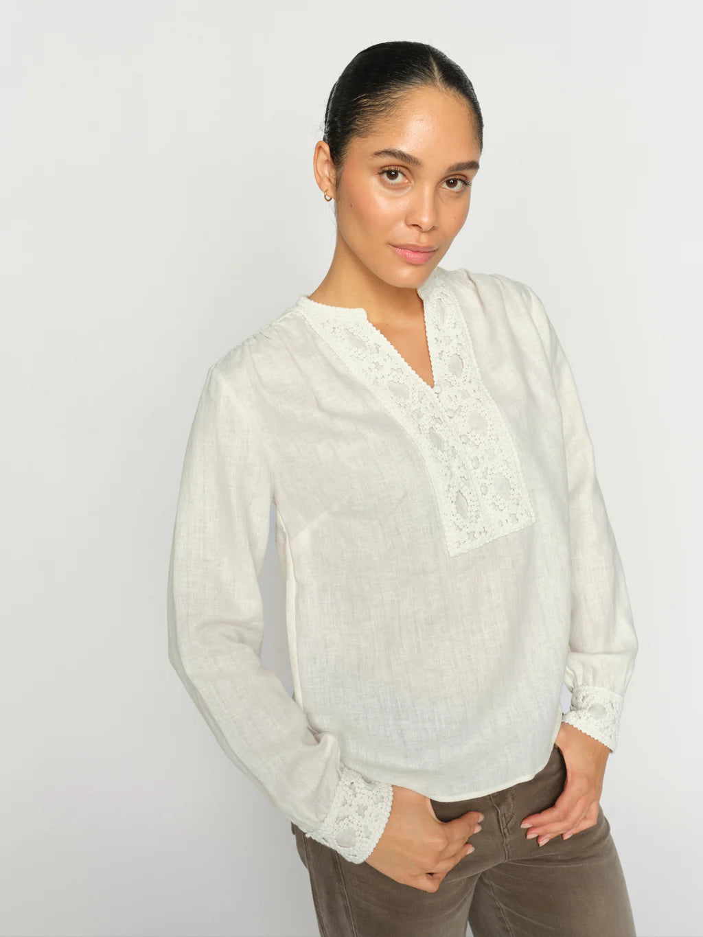 Evanda Blouse