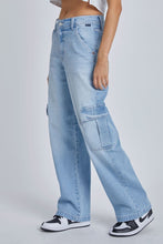 Load image into Gallery viewer, The Vintage Low Waist Jeans (7888754376912)
