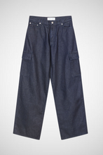 Load image into Gallery viewer, Sharper Cargo Jeans (8235594514640) (8235897225424)
