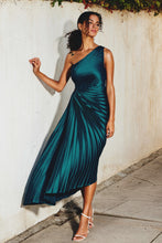 Charger l&#39;image dans la galerie, Olympia Asymmetrical Pleated Maxi Dress (8122221068496)
