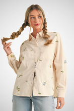 Charger l&#39;image dans la galerie, Floral Embroidery Button Down Top (8232184840400)
