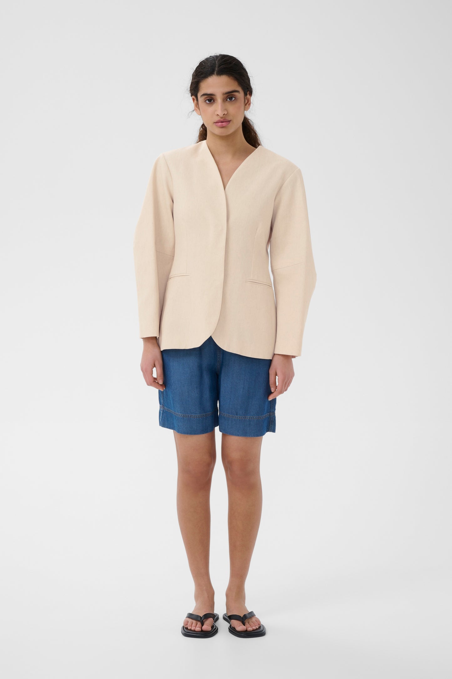Veeta Blazer