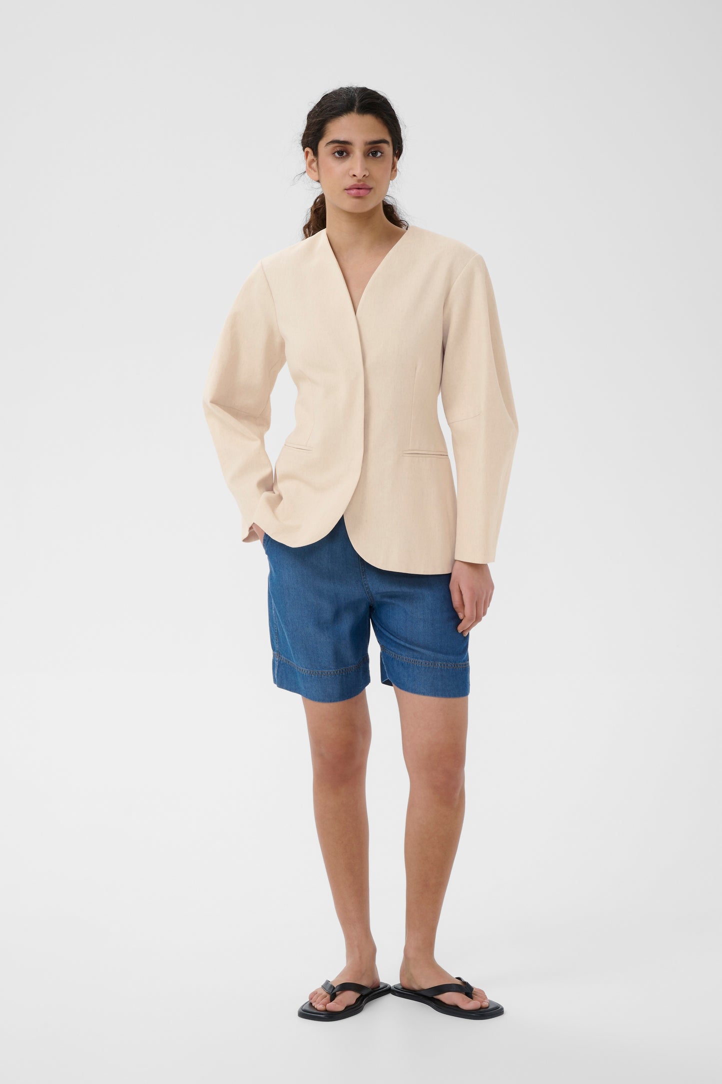 Veeta Blazer