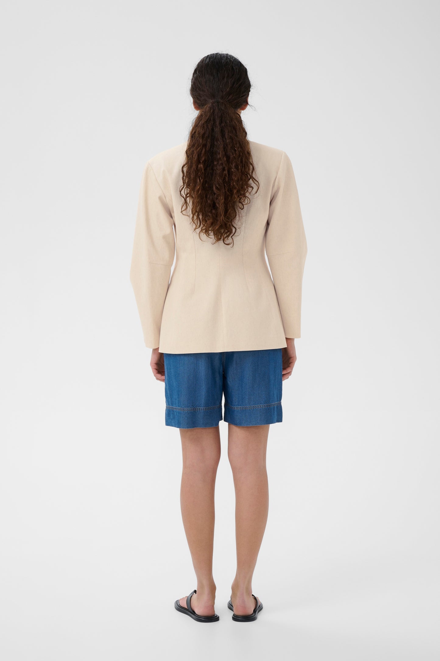 Veeta Blazer