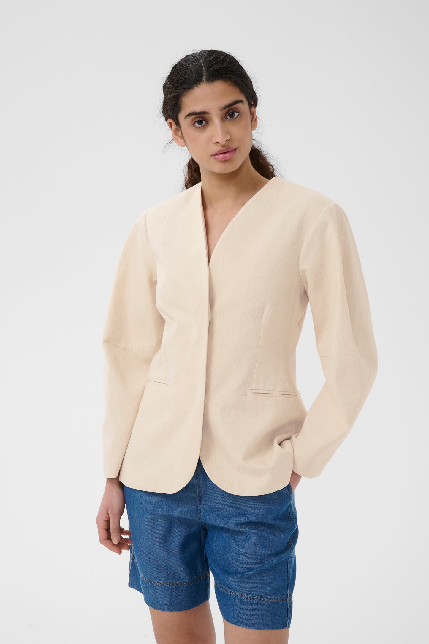 Veeta Blazer