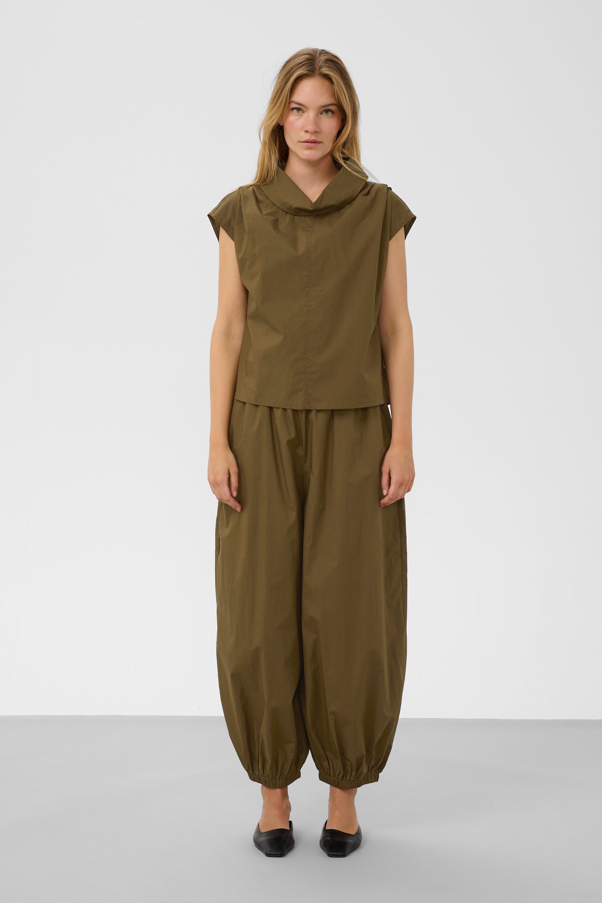 Molopo Pants