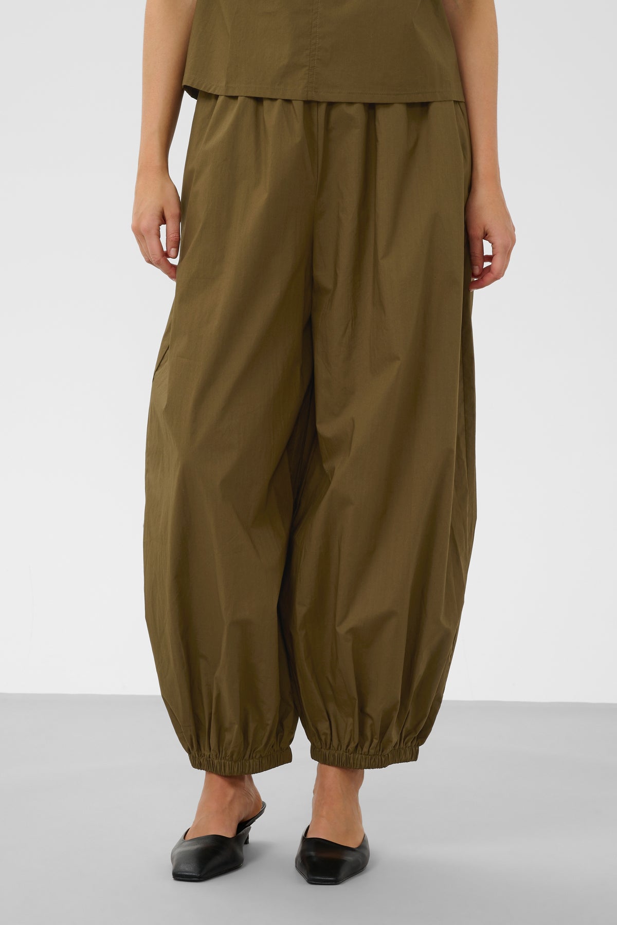 Molopo Pants