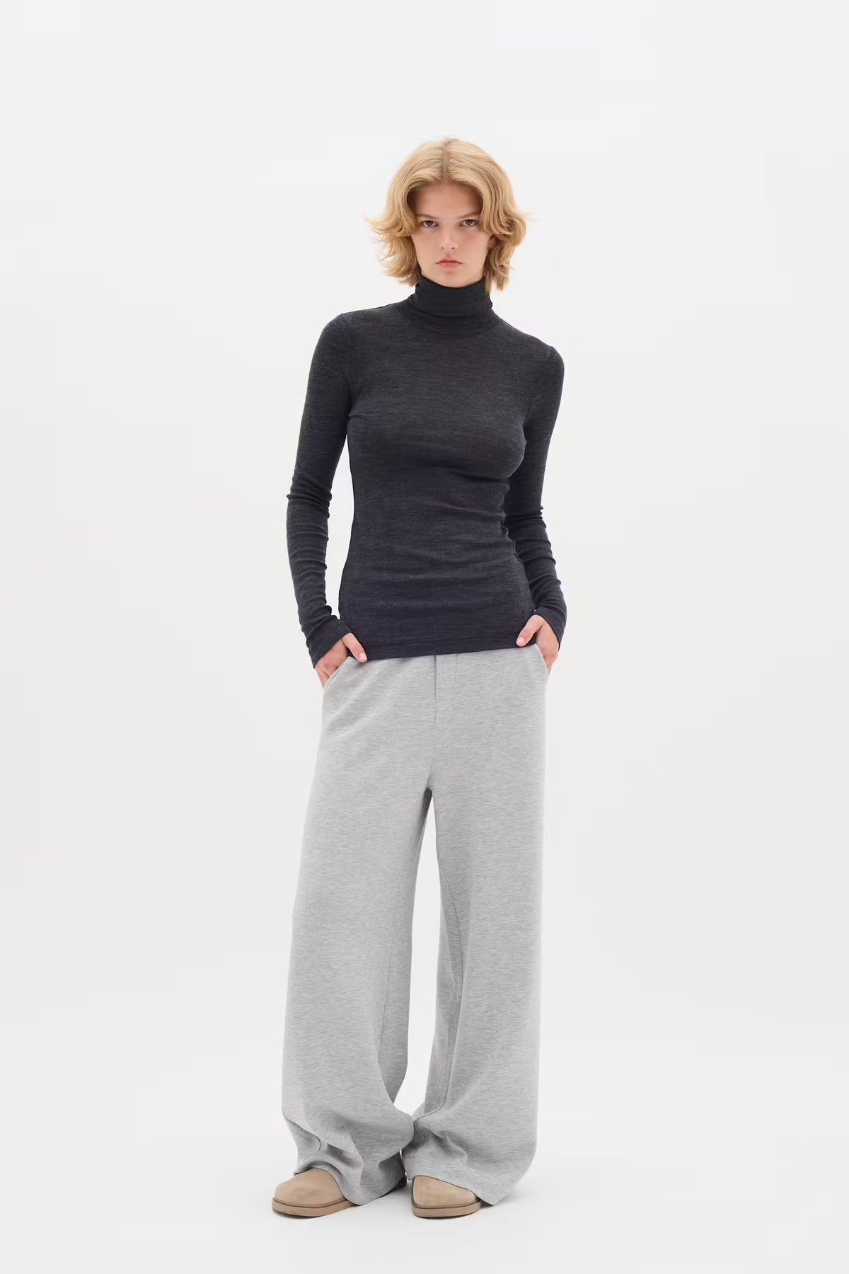 Fang Rollneck