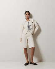 Load image into Gallery viewer, Bermudas (8253749592272)
