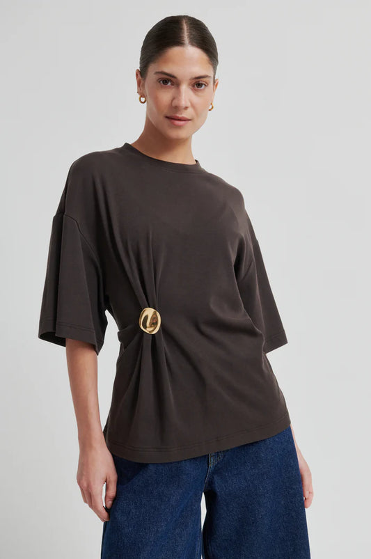 Enora Brooch Tee