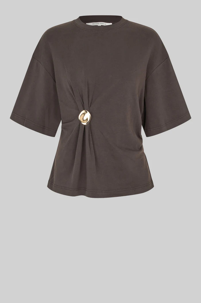 Enora Brooch Tee