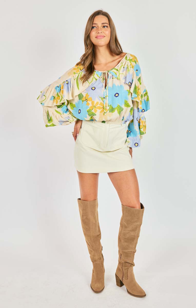 Blouse à volants coupe fraîche
