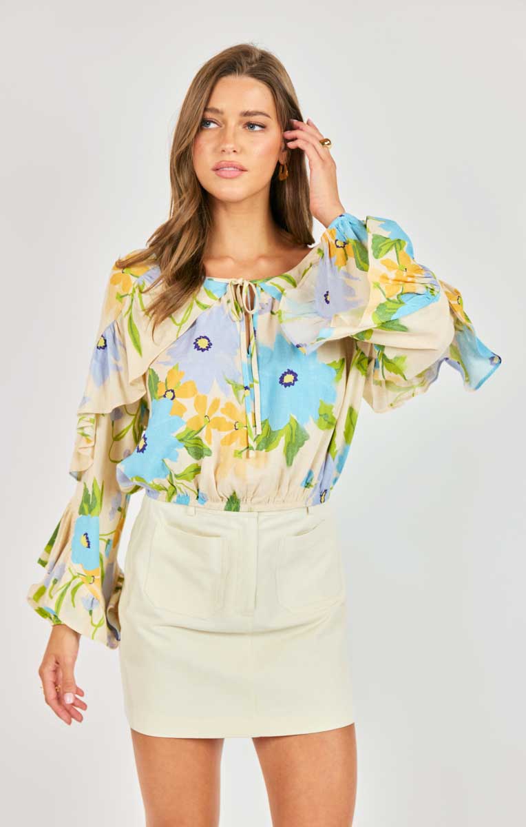 Blouse à volants coupe fraîche