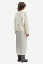 Load image into Gallery viewer, Chunky Cable Knit Sweater (7938629959888)
