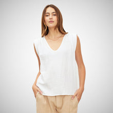 Load image into Gallery viewer, Jayla - Cotton Gauze Sleevless Top (7999380291792)
