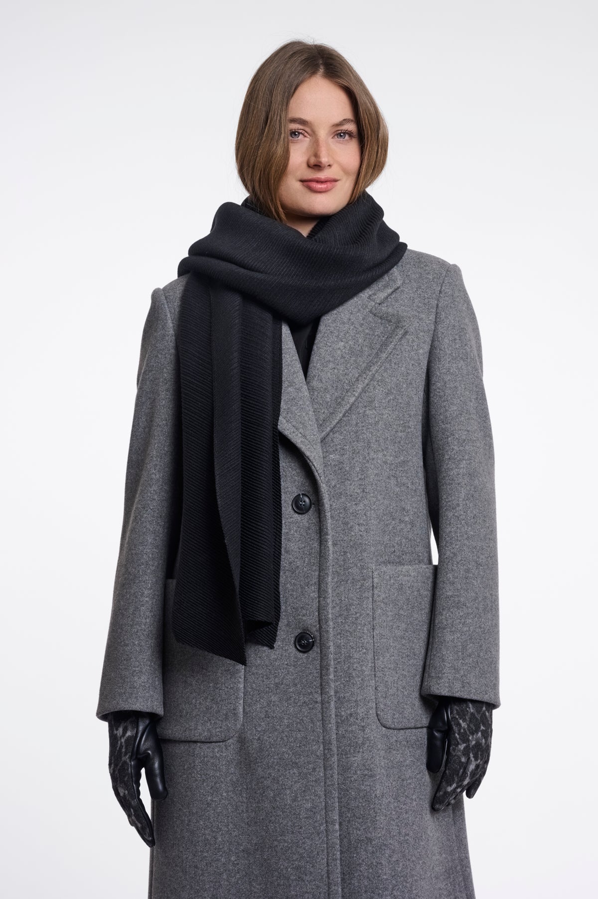 Ivie Plisse Scarf