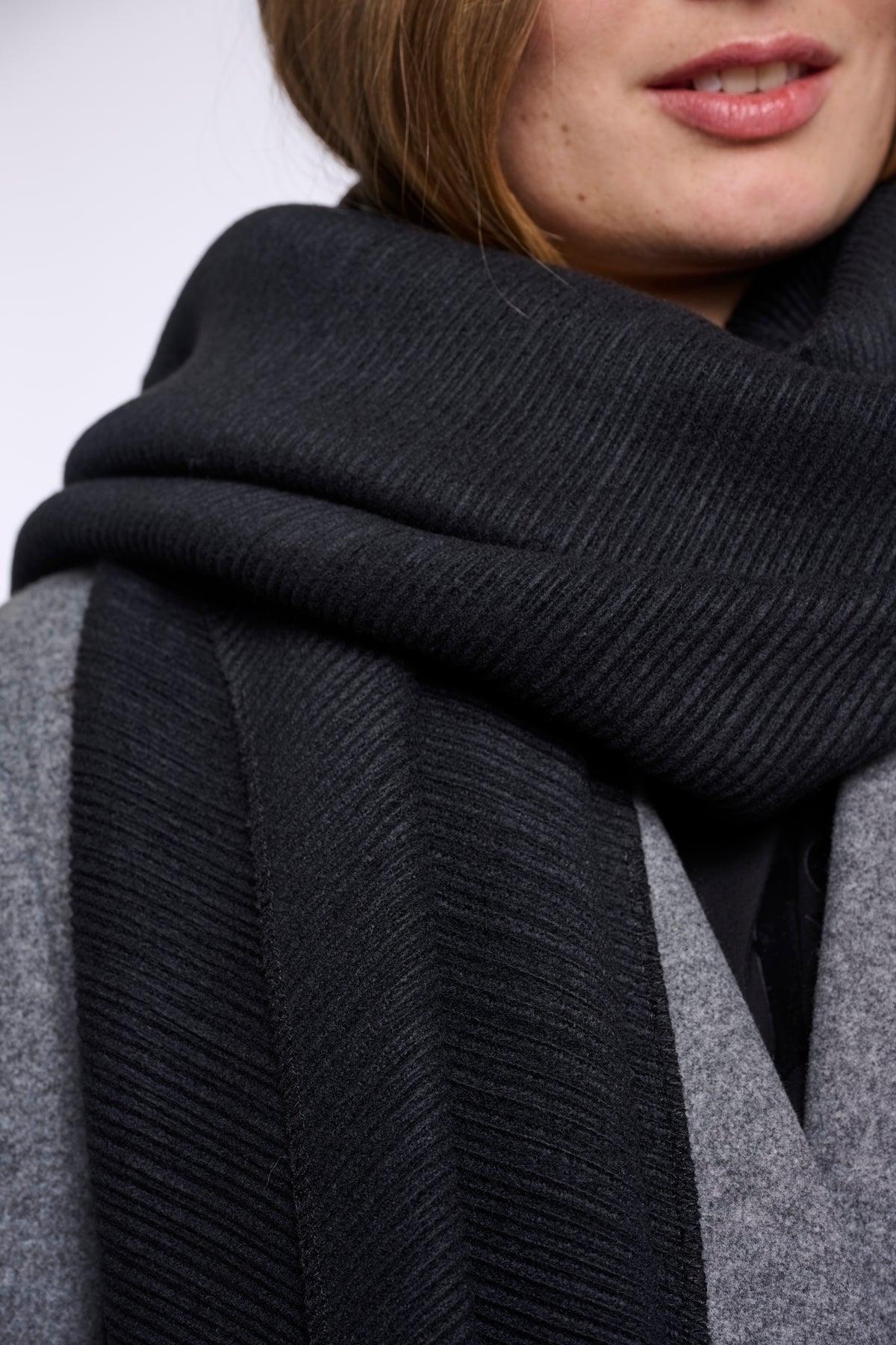 Ivie Plisse Scarf