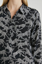 Load image into Gallery viewer, Animal Print Shirt (7938620719312)
