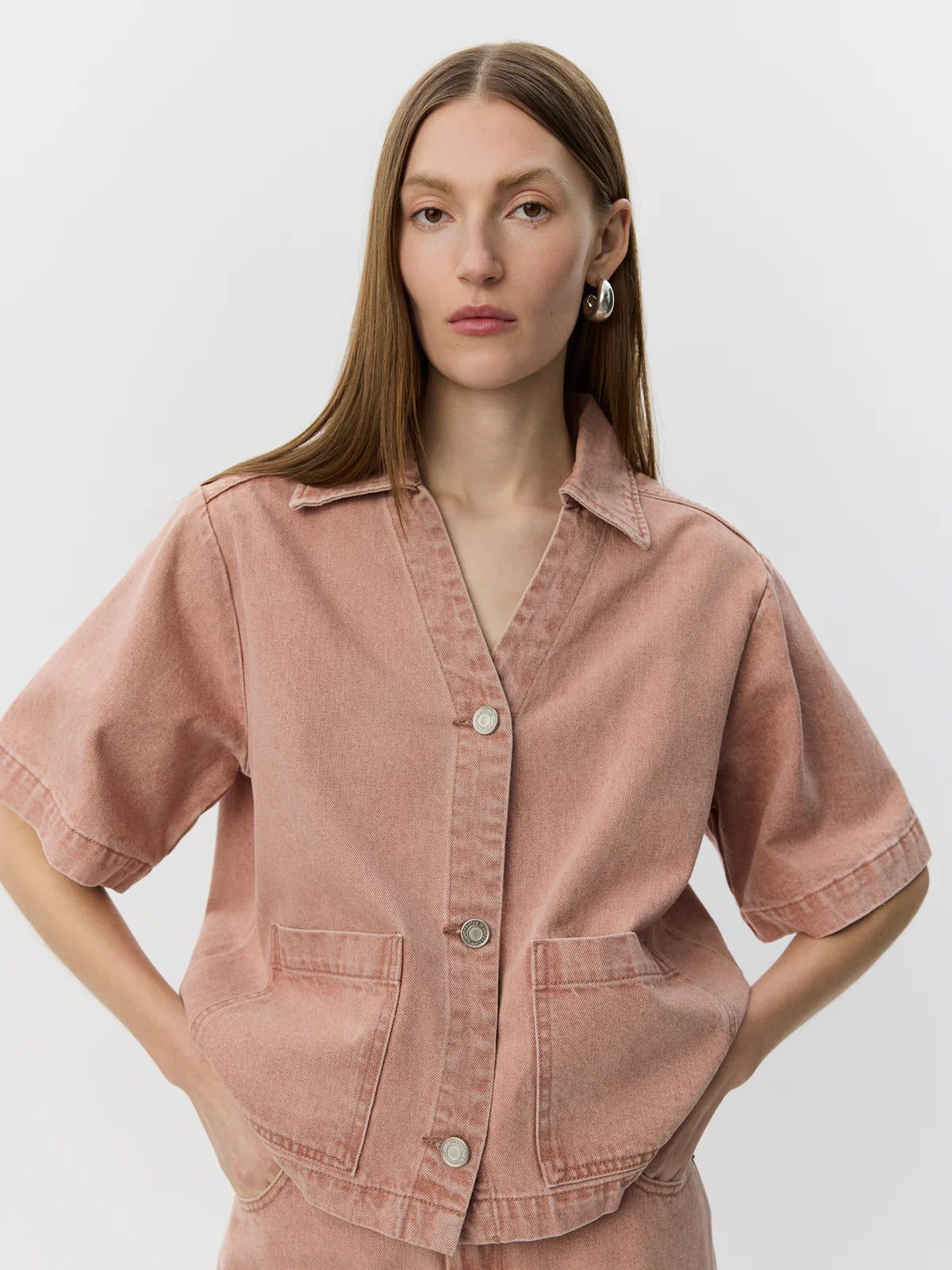Chemise en jean Manja à manches courtes