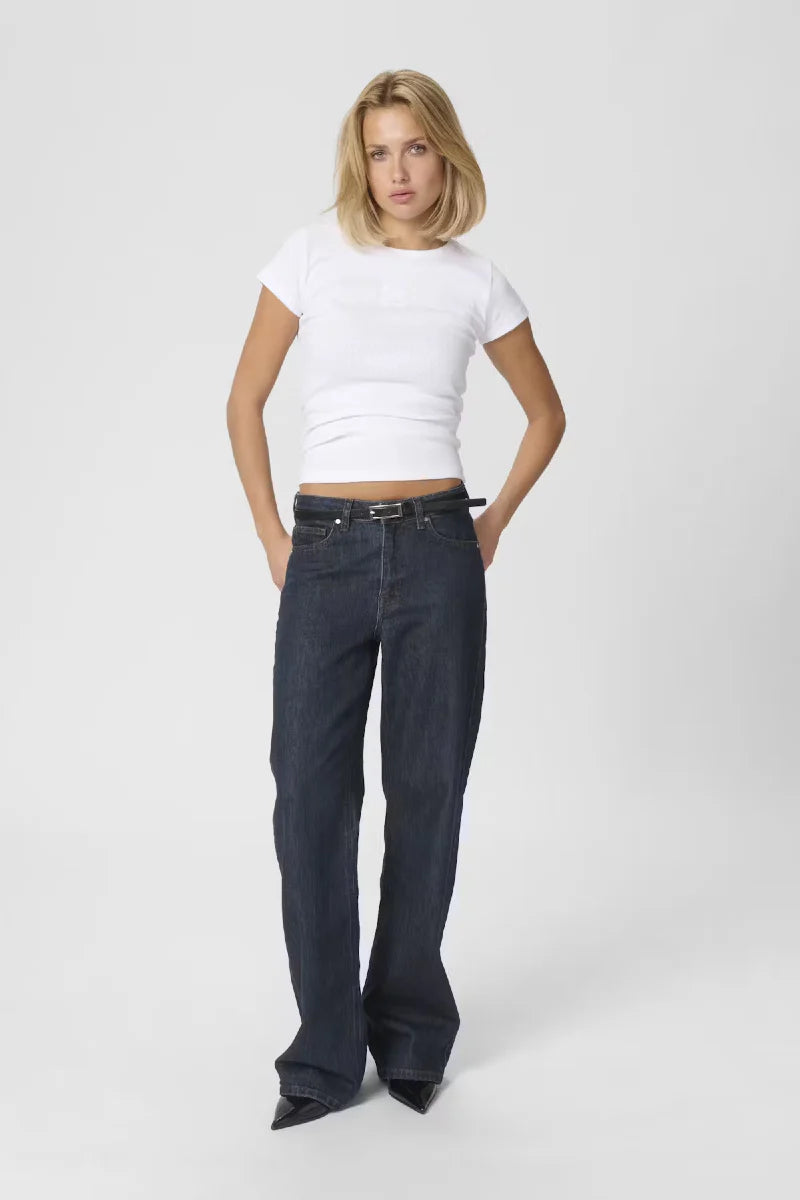 35 The Louis 139 High Wide